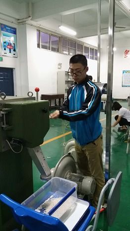 生物化工产品技术研发 四川化工职业技术学院的创新探索